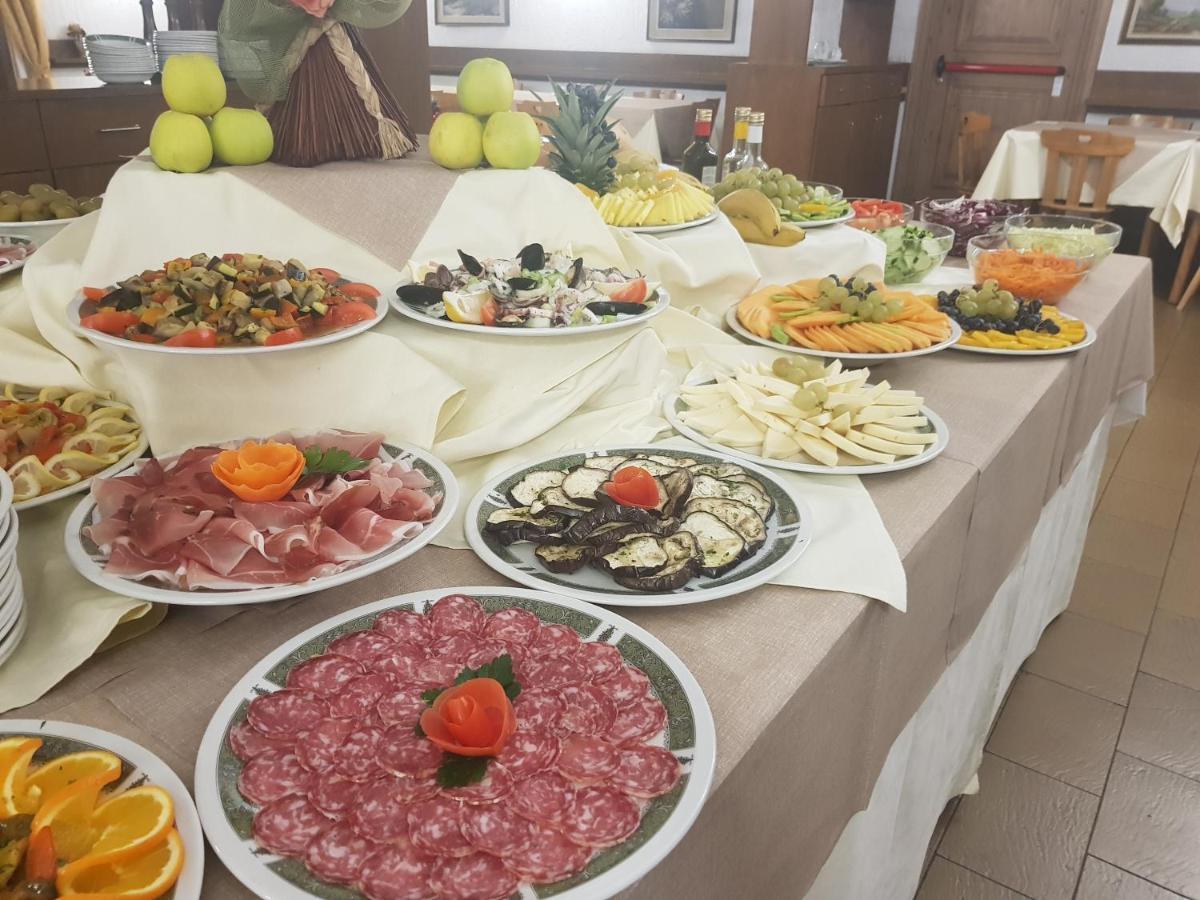 Hotel Alle Tre Baite Santa Caterina Valfurva Dış mekan fotoğraf