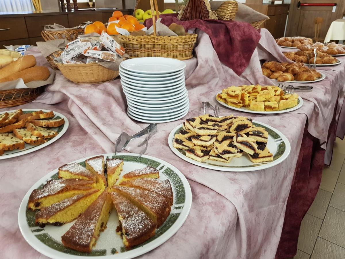 Hotel Alle Tre Baite Santa Caterina Valfurva Dış mekan fotoğraf