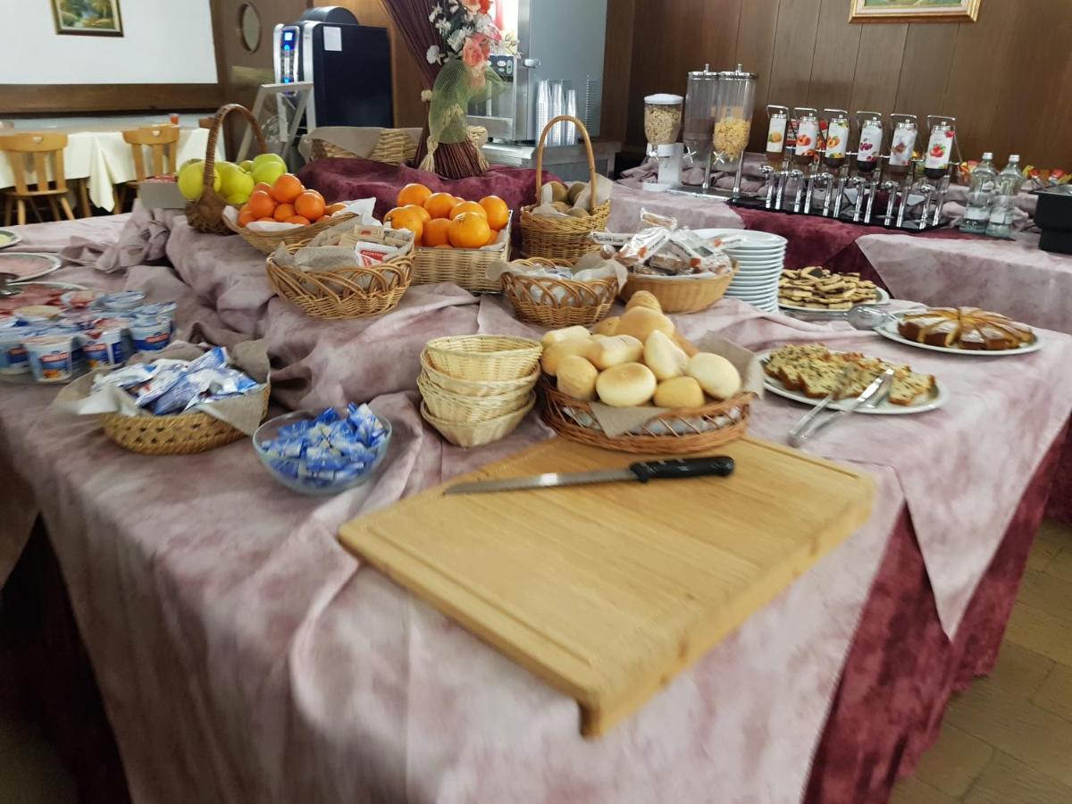 Hotel Alle Tre Baite Santa Caterina Valfurva Dış mekan fotoğraf