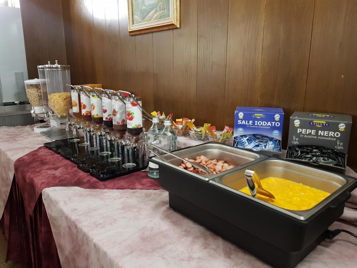 Hotel Alle Tre Baite Santa Caterina Valfurva Dış mekan fotoğraf